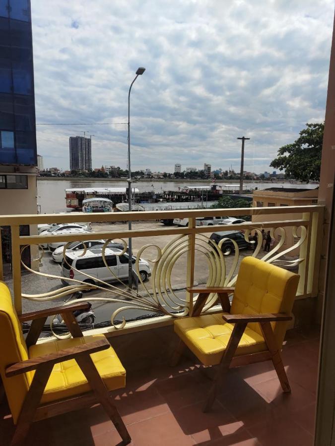 Soma Hotel Phnom Penh Esterno foto