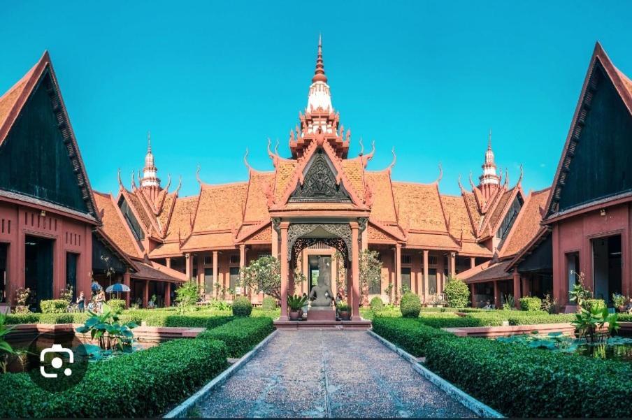 Soma Hotel Phnom Penh Esterno foto