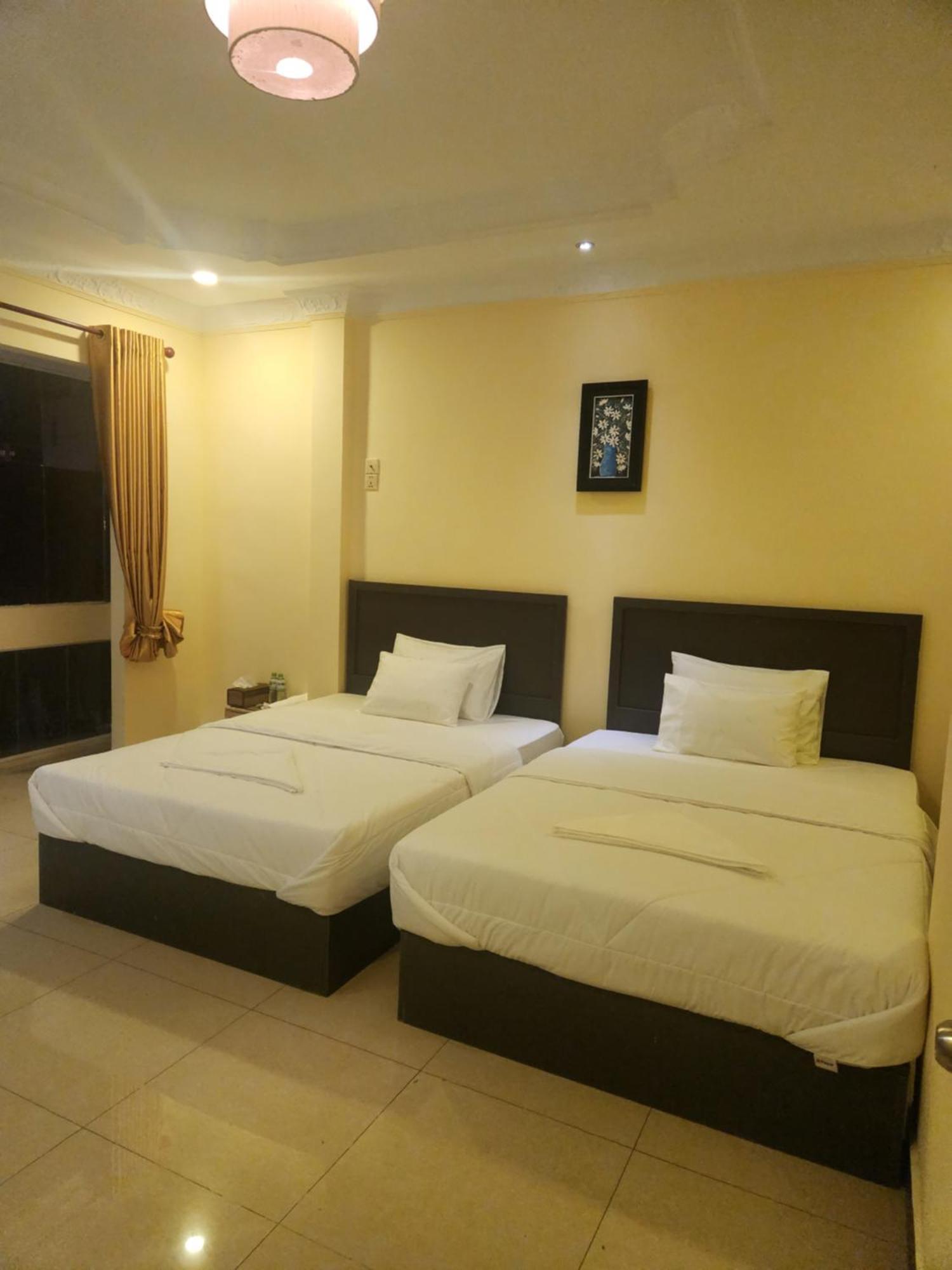 Soma Hotel Phnom Penh Esterno foto